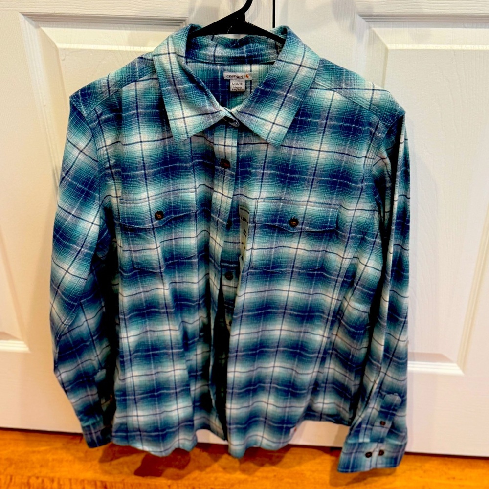Woman’s Carhartt Plaid Button Down Large NWOT